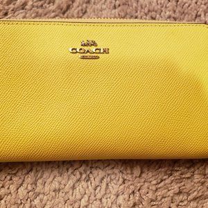 Coach Wallet Accordion Zip Style Retro Yellow